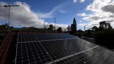 Standard-gauge track to link solar homes, cars, gadgets
