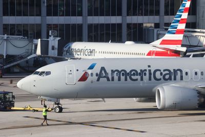 American Airlines Stock Dives on Guidance Cut, CCO Exit