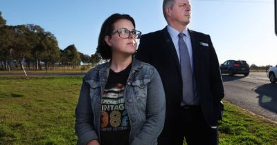 Parents warn overloaded school intersection is a disaster waiting to happen