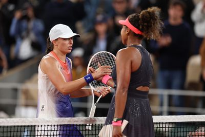 Iga Swiatek and Naomi Osaka’s 3-hour French Open thriller left tennis fans in awe