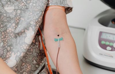 Struggling to Make Ends Meet: How Plasma Donation Became a Lifeline for a 47-Year-Old