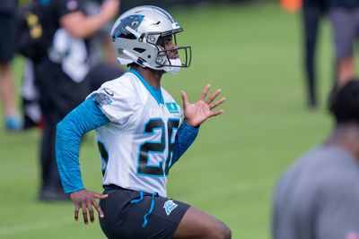 Panthers HC Dave Canales praises rookie CB Chau Smith-Wade