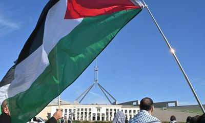Australian public servants call on government to ‘cease supplying all military parts and weapons to Israel’