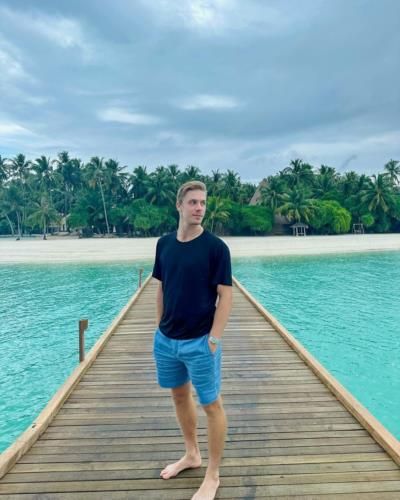 Denis Shapovalov's Coastal Style: A Fashionable Pose By The Sea