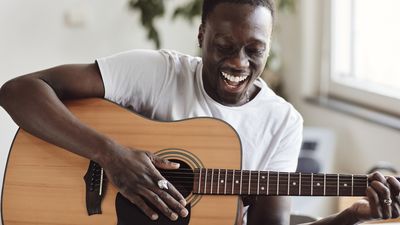 10 things every beginner guitarist needs to know