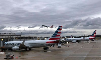 Federal authorities investigate near-collision of two planes at Virginia airport