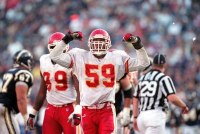 Former Chiefs LB Donnie Edwards discusses Best Defense Foundation, military veterans