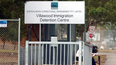 Hundreds of visas reinstated on 'Australian connection'