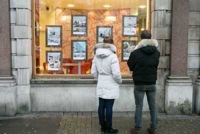 House prices rise for the first time in three months