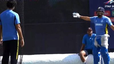 Watch: After delivering just six balls in IPL 2024, Shivam Dube the bowler gets guidance from Rohit Sharma for T20 World Cup