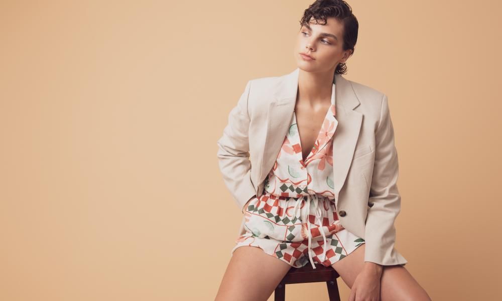 Yes, you can wear shorts to the office. But how?