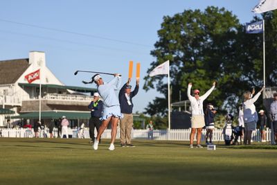 LPGA player tackles diaper duty while waiting on par-3 12th at U.S. Women’s Open