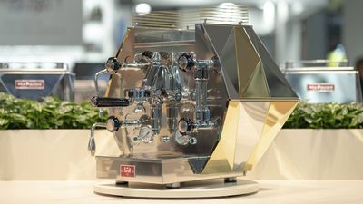 The Smeg La Pavoni Diamantina is the fanciest coffee machine I’ve ever seen