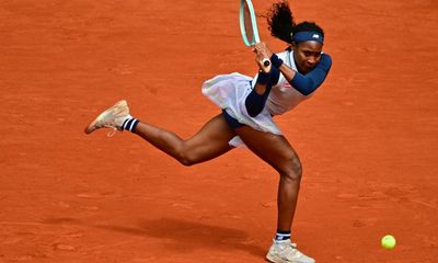 Coco Gauff wins to match US greats at French Open as Iga Swiatek marches on