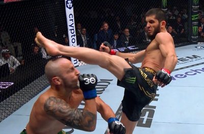 UFC free fight: Islam Makhachev knocks out Alexander Volkanovski with vicious head-kick
