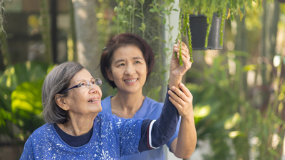 Promoting well-being in the elderly: A holistic guide for caregivers on geriatric mental health