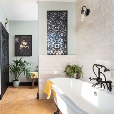 This tiny bathroom has been transformed into a relaxing retreat