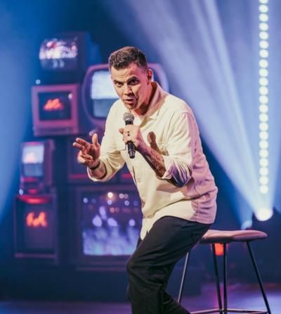 Steve-O: Charismatic Entertainer Lights Up The Stage With Energy