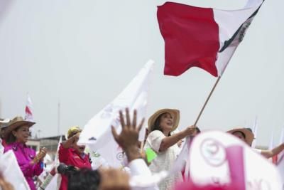 Mexico's Presidential Election: Populist Policies Vs. Anti-Cartel Stance