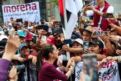 Mexico votes in election certain to bring country’s first female president