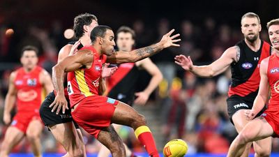 Suns into top eight after pipping high-flying Bombers