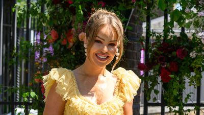 Katie Piper just wore the most stylish summer-ready outfit – now we're adding coloured jeans to our wardrobe