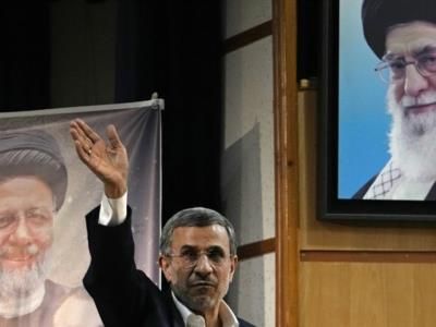 Former Iranian President Ahmadinejad Registers For Presidential Election