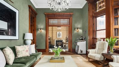 Jessica Chastain makes a case for this bold paint technique in her New York living room – the home is listed for $7.45 million