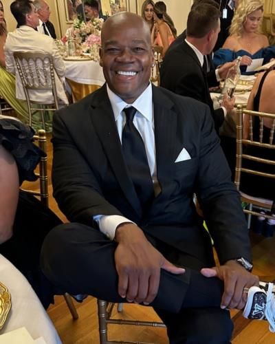 Frank Thomas: A Portrait Of Timeless Elegance And Charisma