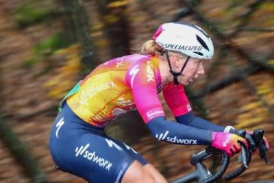 Captivating Snapshot: Lorena Wiebes' Intense Focus In Cycling Race