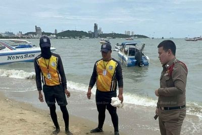 Dead foreigner washes ashore in Pattaya