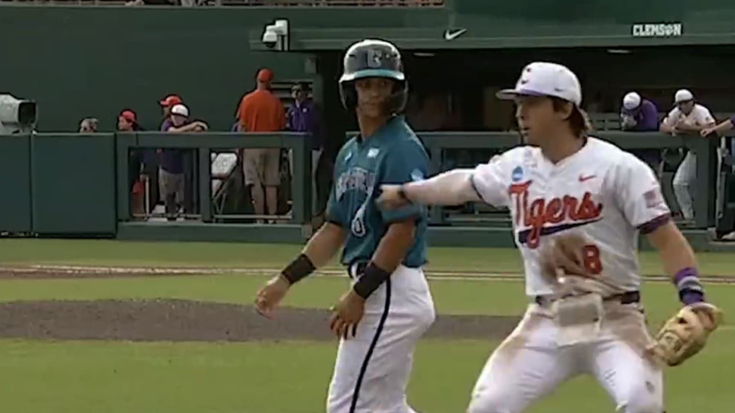 Clemson Pulls Off Hidden Ball Trick on Coastal…