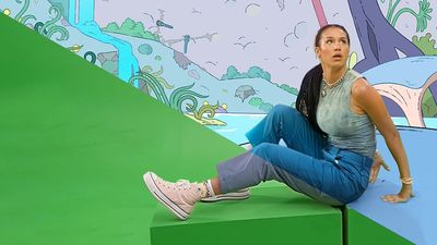 Apple makes up with creatives in new iPad Pro ad