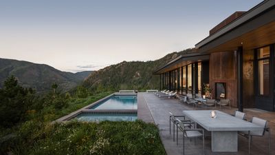 Tour this quietly elegant Aspen house which interlinks art and nature