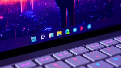 Forget Copilot appearing like an AI genie, a new update temporarily made Windows 11's taskbar annoyingly glitchy