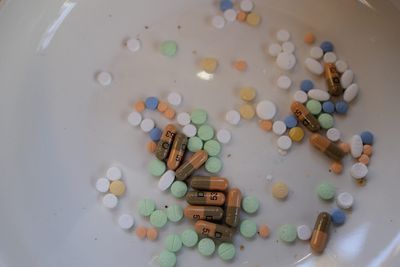 Fierce fight with no end in sight for drug discount program - Roll Call