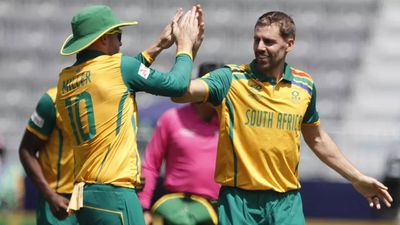 Anrich Nortje grabs 4/7 as South Africa bowl out Sri Lanka for their lowest total in T20Is