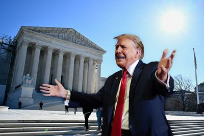 Legal experts: SCOTUS won't save Trump