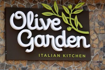 Former cook sues Olive Garden after ‘incessant’ sexual assault from coworker, suit says