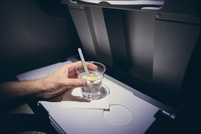 Calls for airlines to stop selling alcohol on flights