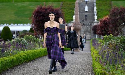 Feistily gorgeous Dior show renews auld alliance with Scotland