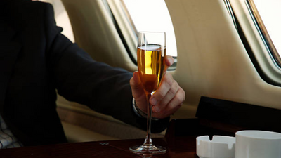 Study finds how consuming alcohol on flight damages heart