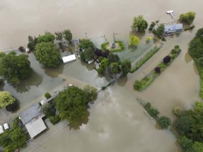 Southern Germany Floods: Death Toll Rises, Chancellor Visits Region