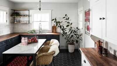 Is a Window Over the Sink Really the Best Layout? We Get the Verdict From Kitchen Designers