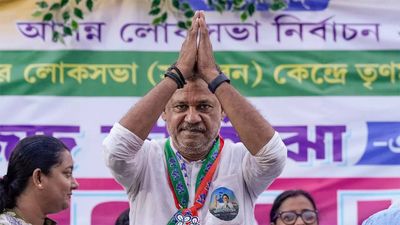 Main Azad Hoon: From Botham to Dilip, Kirti's ability to surprise remains intact