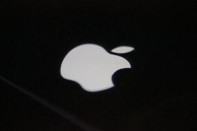 Is Apple Stock Underperforming the Nasdaq?