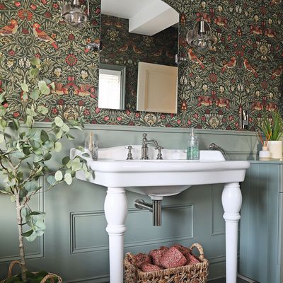 This bathroom has been given an elegant transformation inspired by a local National Trust house