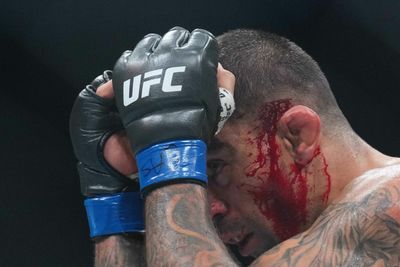 ‘I’m not gonna hate on them’: UFC 302 winners reveal how they feel about new gloves