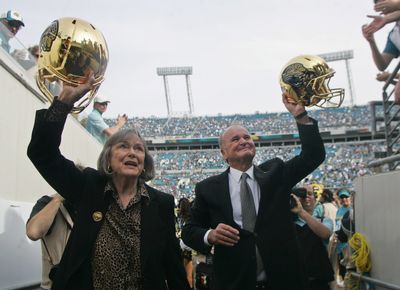 Jaguars’ founding owner supports stadium renovation proposal