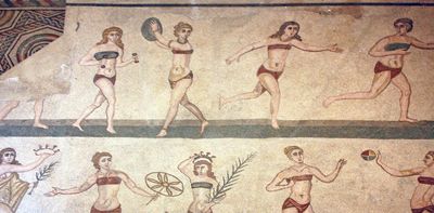 How can busy people also keep fit and healthy? Here’s what the ancient Greeks and Romans did